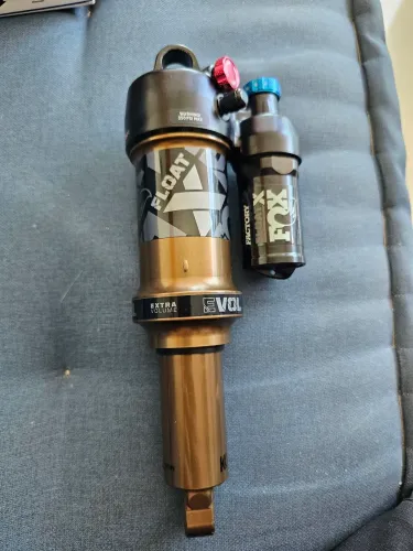 Shock Fox Float X Factory Kashima