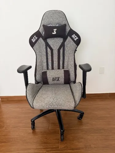Cadeira Ergonômica DT3 Grigio, Até 130Kg, Com Almofadas, Reclinável, Descanso de Braço 1D