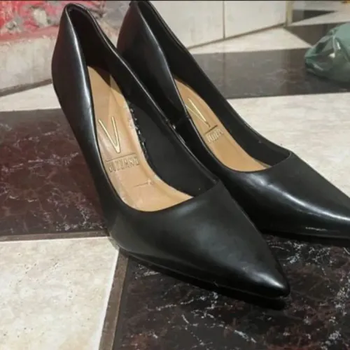 Scarpin preto verniz