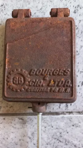 Antiga sanduicheira em ferro fundido Bourges e cia ltda antiguidade Raridade uso enfeite