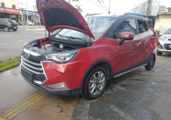 Sucata SUV Jac T50 2018