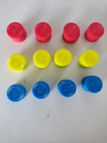 CONJUNTO DE 50 MINI FICHAS DE PÔQUER DE PLÁSTICO