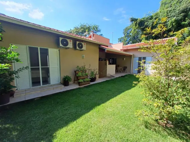 Casa à Venda no Condomínio Colinas do Ermitage, Sousas - Campinas/SP
