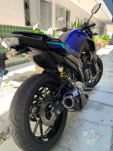 Yamaha FZ25 2024 - Excelente oportunidade