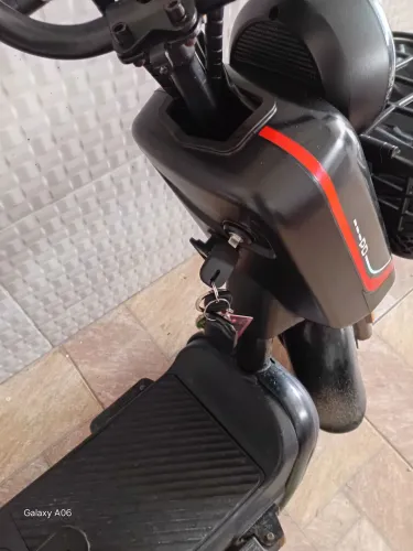 VENDE-SE BIKE SCOOTER ELETRICA PANDA J10 800W SEMINOVA