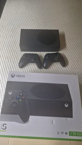 Xbox Series S 1TB SSD Carbon Black (Preto) - Completo na Caixa com Nota Fiscal
