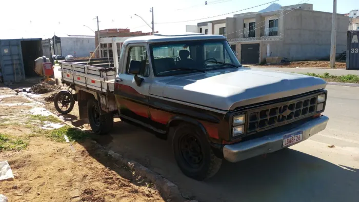 Vendo caminhonete top