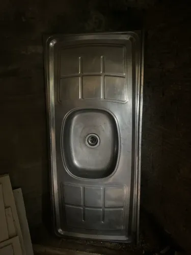 Pia de Inox Grande com Cuba Central - Ótimo Estado