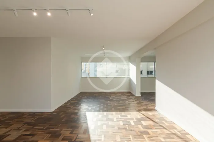 Apartamento com 3 quartos face norte no Batel, Curitiba - Edifício Aliança codigo: 353748