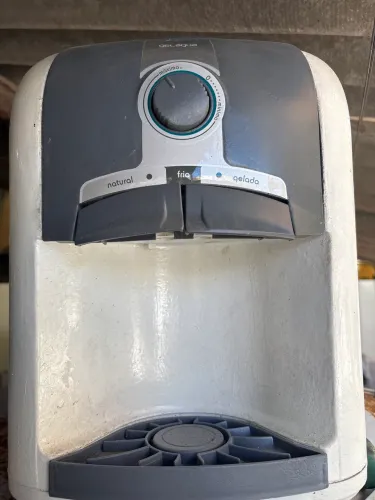 Gela água de mesa esmaltec