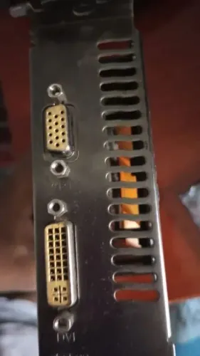 Placa de video 550ti