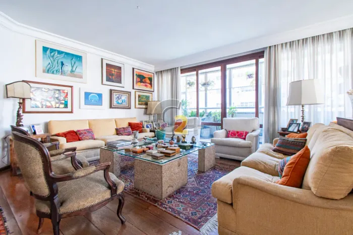 Apartamento à venda em Higienópolis com 4 quartos, sendo 2 suítes e 2 vagas