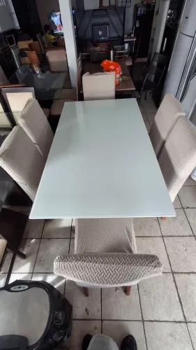 MESA DE JANTAR 6 CADEIRAS OFF WHITE COM 1,60M DE MADEIRA CONSERVADA