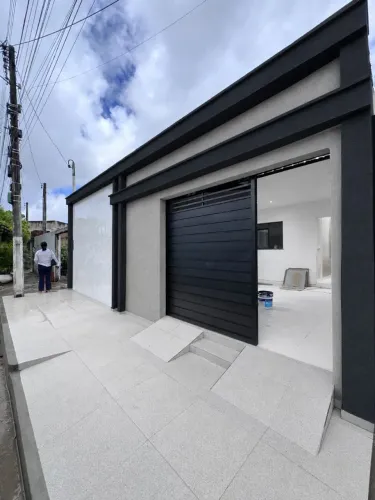 Vendo Ótima Casa no Condomínio Recanto dos contos Benedito Bentes.