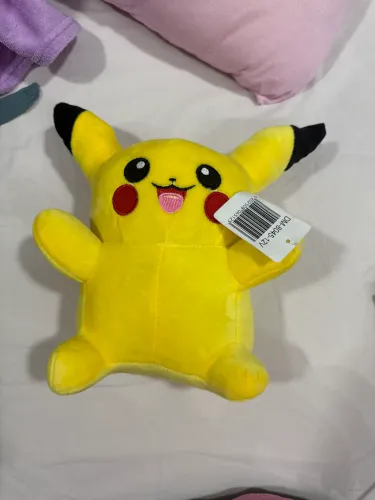 Pelúcia Pikachu