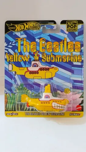 HOT WHEELS THE BEATLES SUBMARINO AMARELO PNEUS DE BORRACHA MINI EM METAL NOVA 1:64