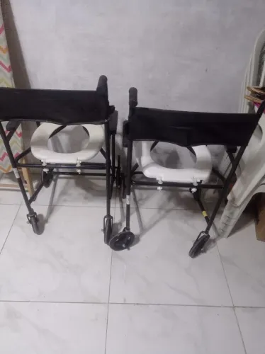 Cadeira hospitalar de banho só