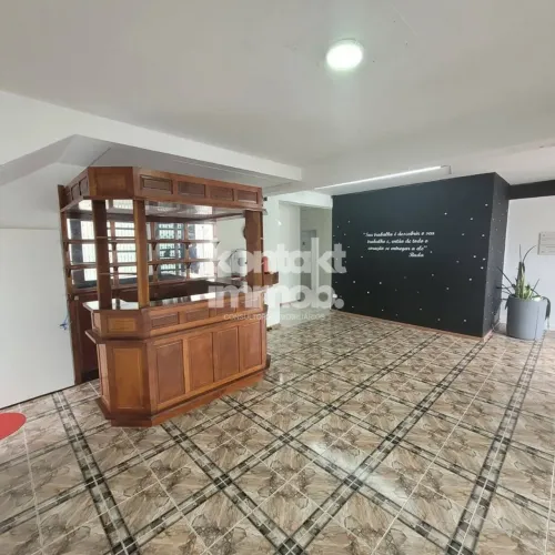 Prédio Comercial - Piedade