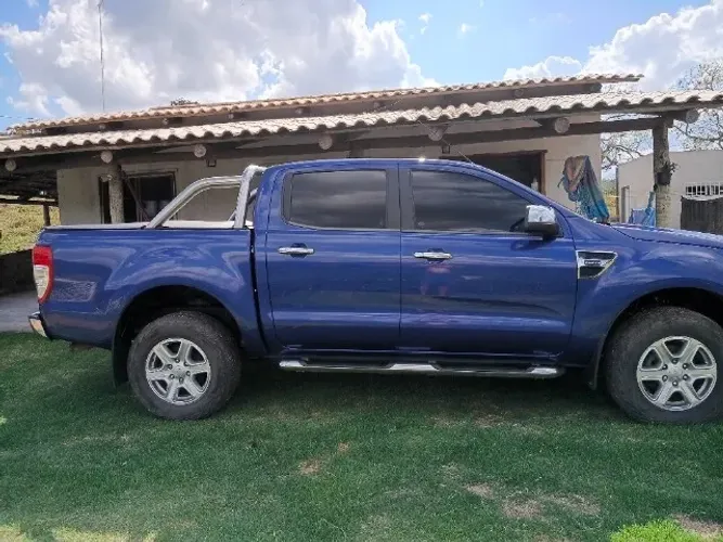 Ford Ranger XLT 2.5 16V 4X2 CD Flex 2014