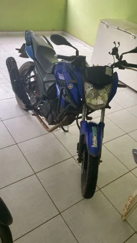 Faço negocio em carro