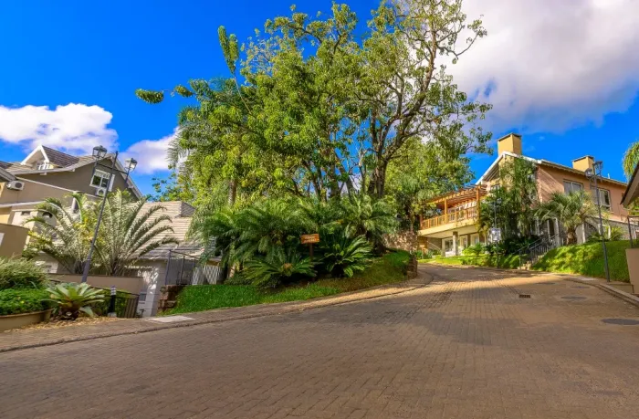 PORTO ALEGRE - Casa de Condomínio - Jardim Carvalho