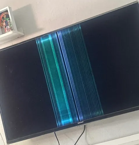 Vendo Tv 43 com defeito 