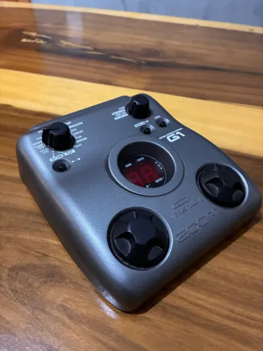Pedaleira Zoom G1