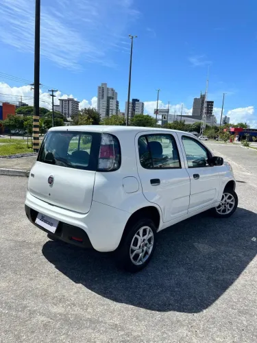 Fiat Uno Attractive 1.0 EVO Fire Flex 8V 5P 2021