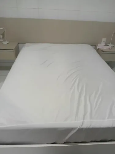 Base de cama casal em MDF e colchão Ortopédico