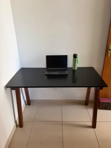 Escrivaninha - mesa de escritório - madeira maciça - laca preta