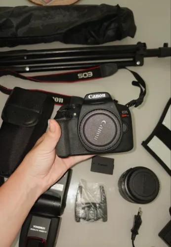 VENDO KIT COMPLETO DE FOTOGRAFIA ? CANON T7
