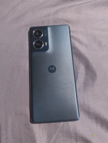 Moto Edge 50 fusion ( tela trincada, mas não afeta nada funcionamento)