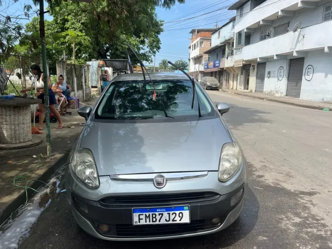 Fiat Punto Attractive 1.4 Fire Flex 8V 5P 2013