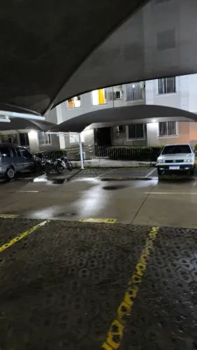 ALUGO APARTAMENTO SEMI MOBILIADO 