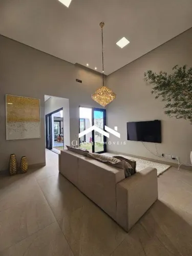 Casa Térrea Neo Colonial em Uberlândia Jardim Karaíba, 3 Suítes, Piscina Aquecida e Espaç
