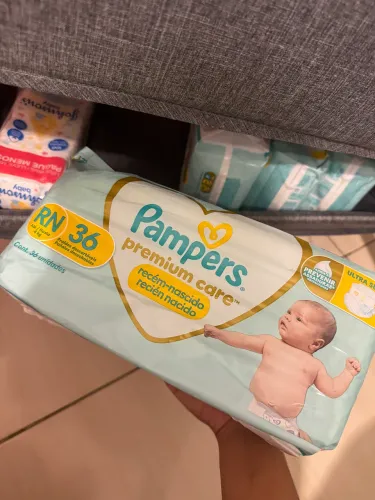 Fralda Pampers premium care RN 