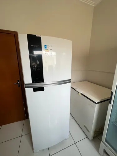 GELADEIRA A VENDA ! 