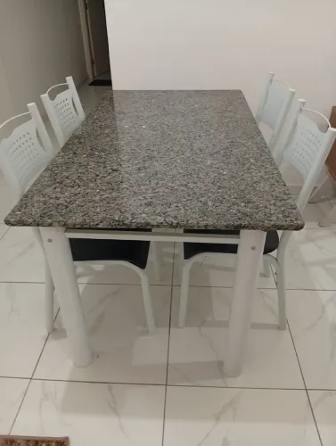 Mesa de jantar 6 cadeiras
