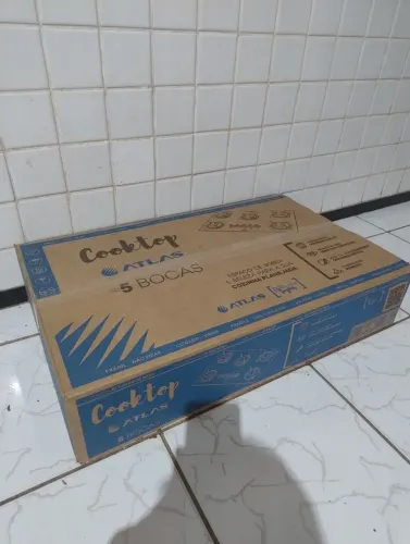 Fogão cooktop na caixa