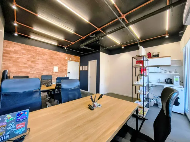 Sala Comercial de 32 m² no Edifício Skyline O Endereço Ideal para o Seu Negócio na Chácar