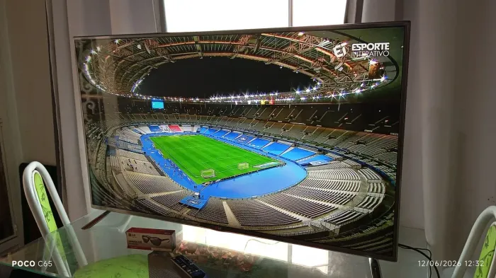 Smart tv LG 55 polegadas.
