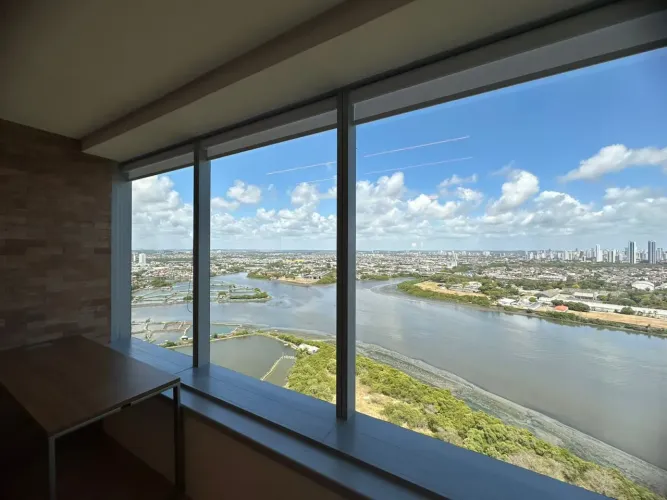 SALA COMERCIAL NO RIO MAR TRADE MOBILIADO