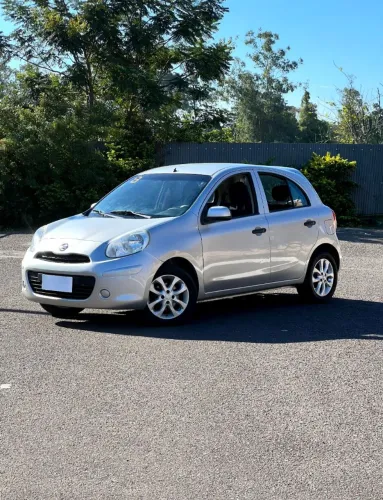 Nissan March 1.0 16V Flex Fuel 5P 2013