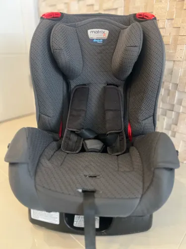Cadeirinha Burigotto Matrix Evolution K - 0 a 25 kg - Usada em ótimo estado - Curitiba