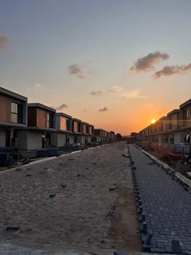 CASA PRONTA EM CONDOMÍNIO FECHADO COM 135m² 3 QUARTOS - CABEDELO - JOÃO PESSOA