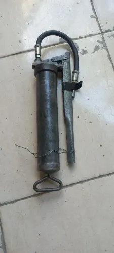 Engraxadeira manual