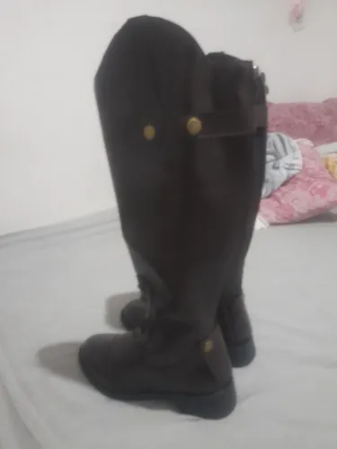 Bota novíssima nunca usada