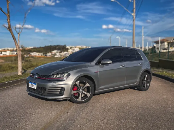 Volkswagen Golf GTI 2.0 TSI 220cv Aut. 2014