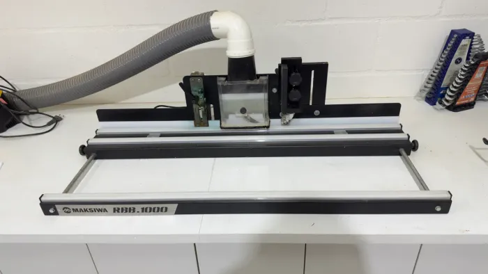 Refiladora de Borda de Bancada Maksiwa RBB 1000 - 220V - Destopo, Refilamento e Raspagem