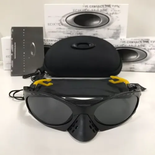 Oakley Plantaris Amarela Polarizada - Nova, na caixa